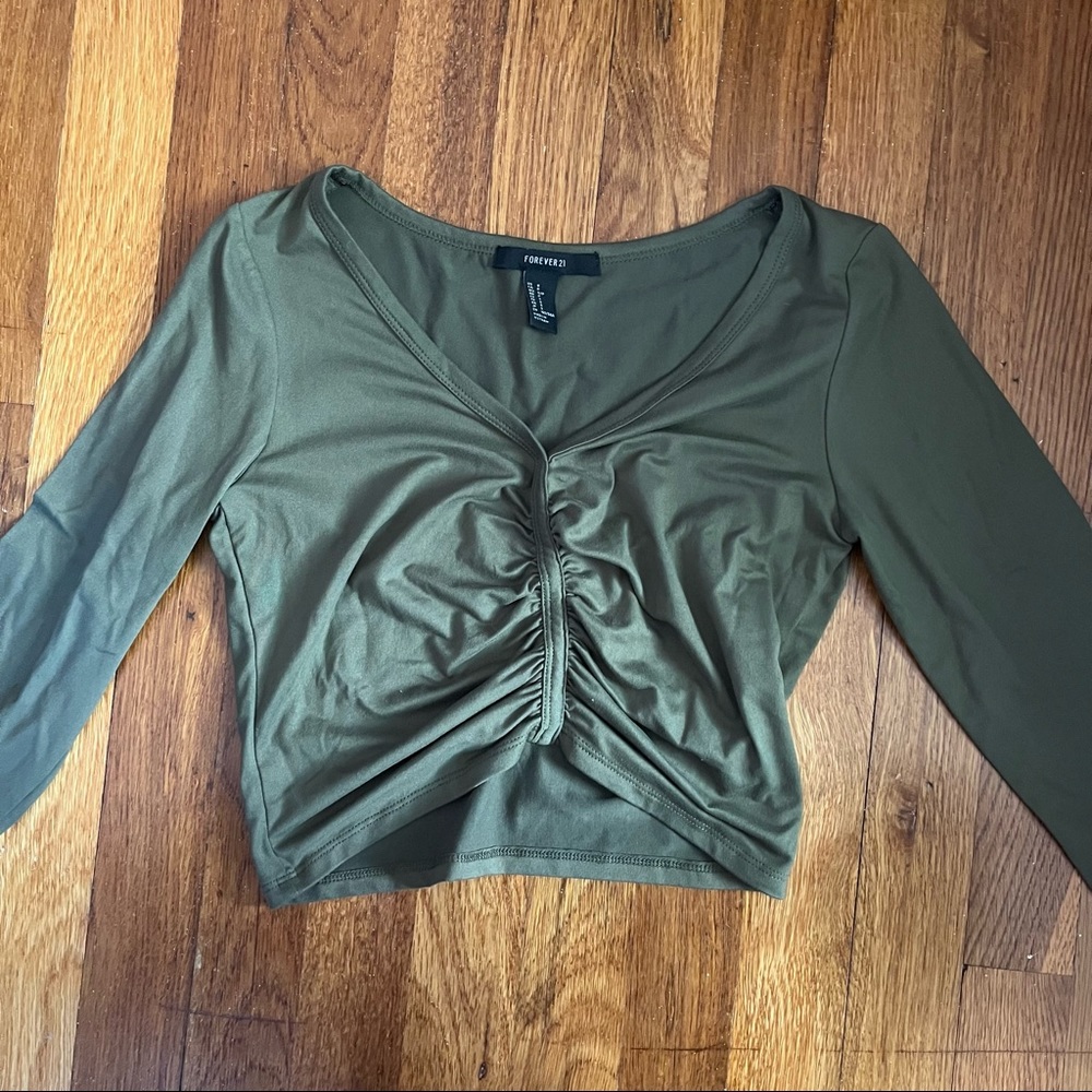 green ruched cropped long sleeve